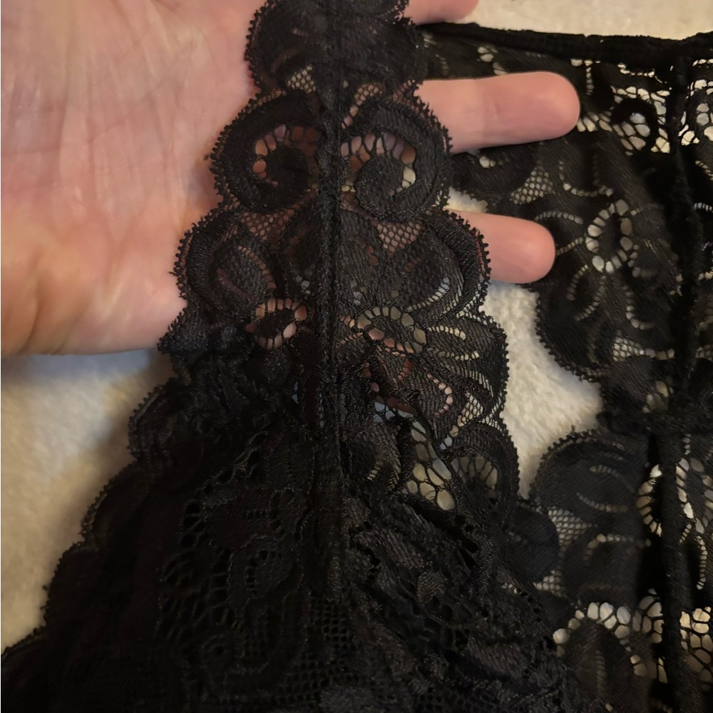 Maurices Black Floral Lace Bralette NWOT Size Large - Picture 5 of 7